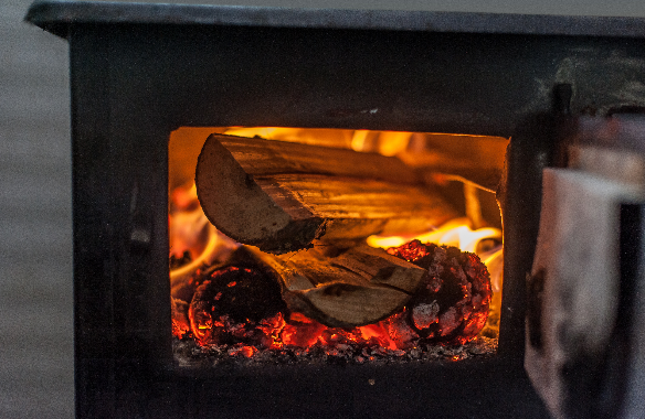 Comment fonctionne une cuisinière à bois ?