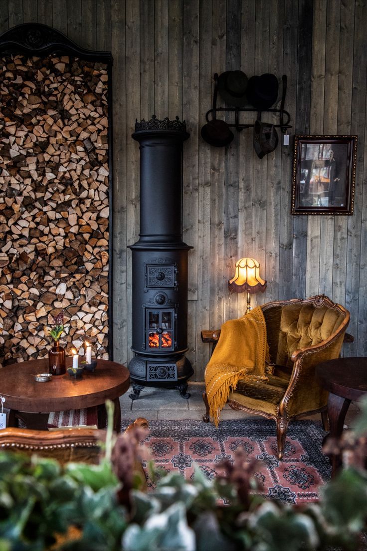 Décoration rustique poêle à bois