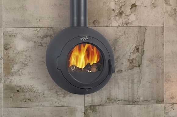 4 poêles à bois Godin qui se fondent dans le décor